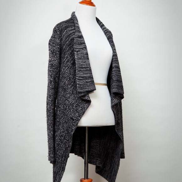 360 CASHMERE Cardigan - Picture 2 of 5